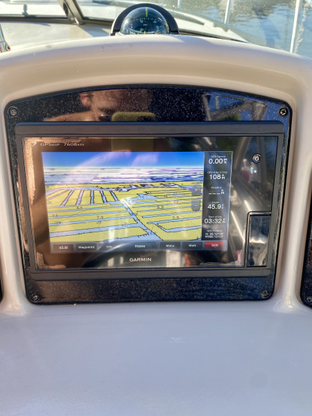 30' 2005 Sea Ray 270 Amberjack