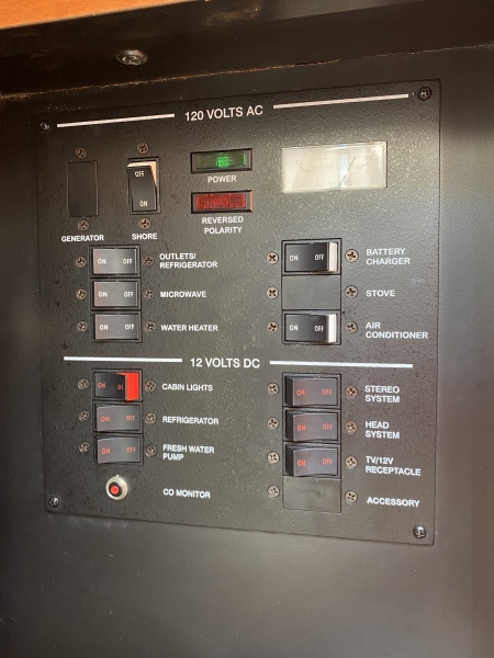 30' 2005 Sea Ray 270 Amberjack