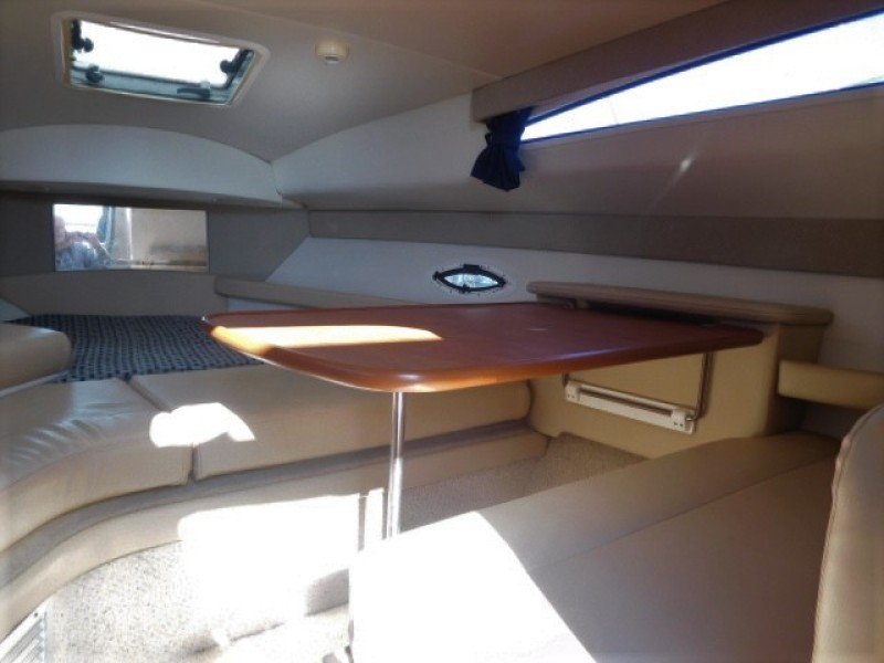 2005 Bayliner 275