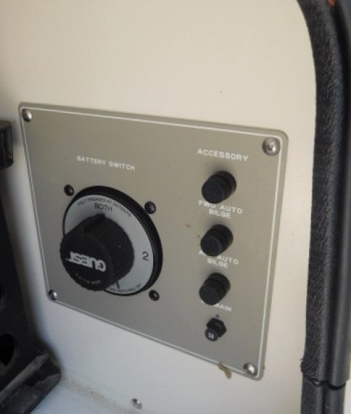 2005 Bayliner 275