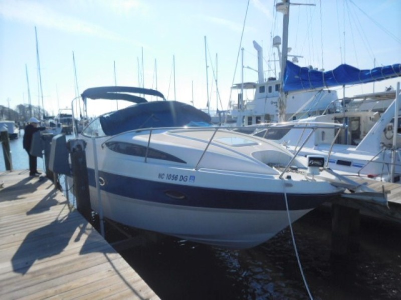 2005 Bayliner 275