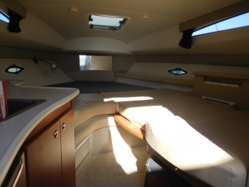 2005 Bayliner 275