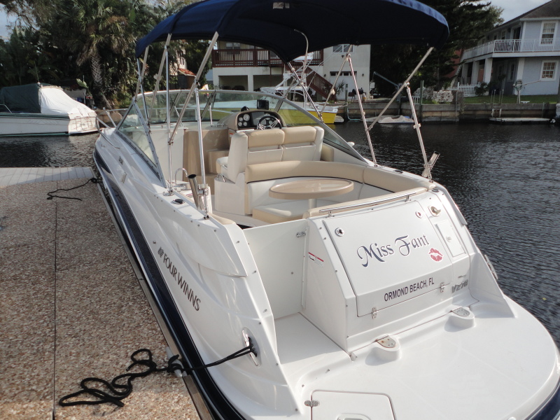 2005 Four Winns 278 Vista