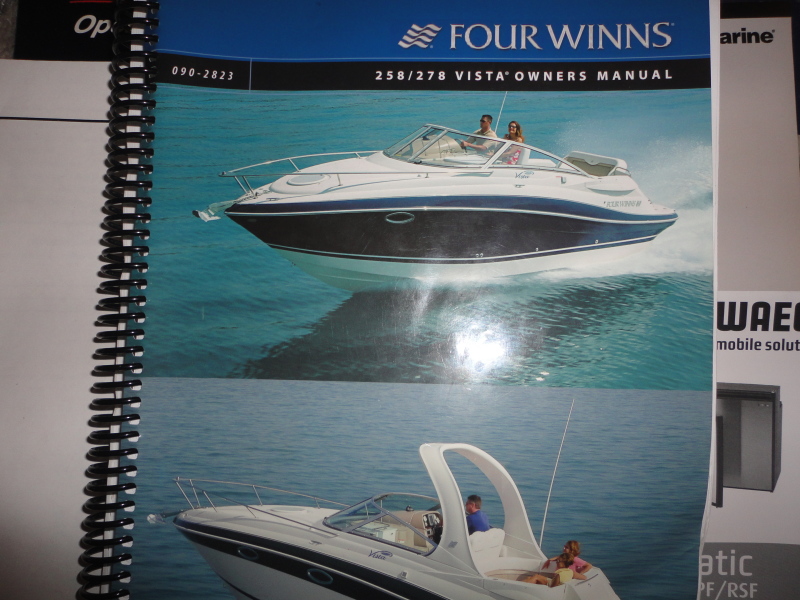 2005 Four Winns 278 Vista