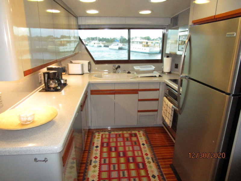 70' Hatteras galley port