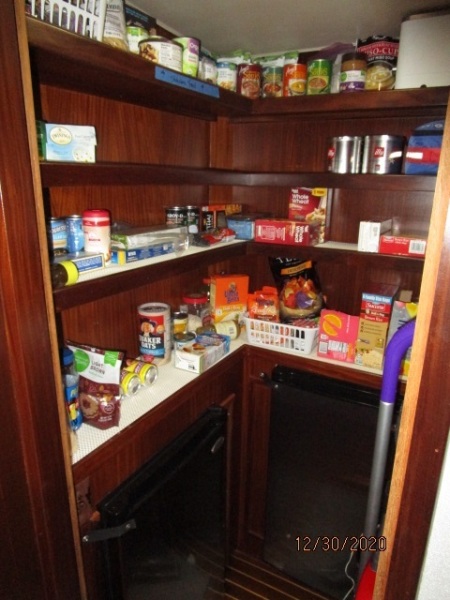 70' Hatteras galley pantry