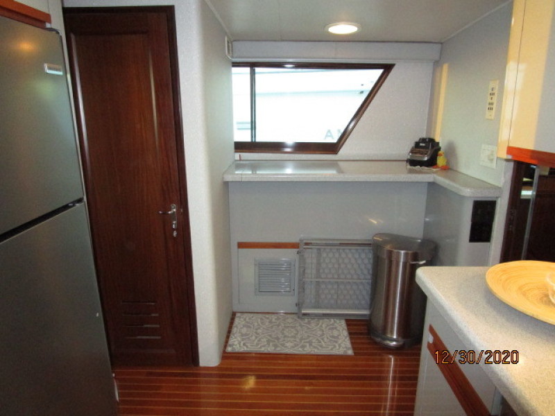 70' Hatteras galley starboard