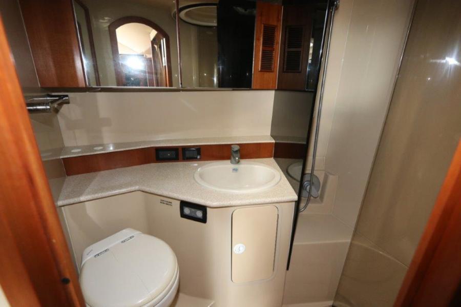 38' 2007 Rampage 38 Express