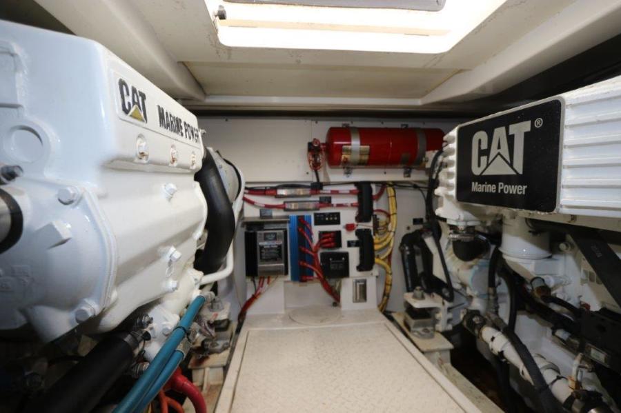 38' 2007 Rampage 38 Express