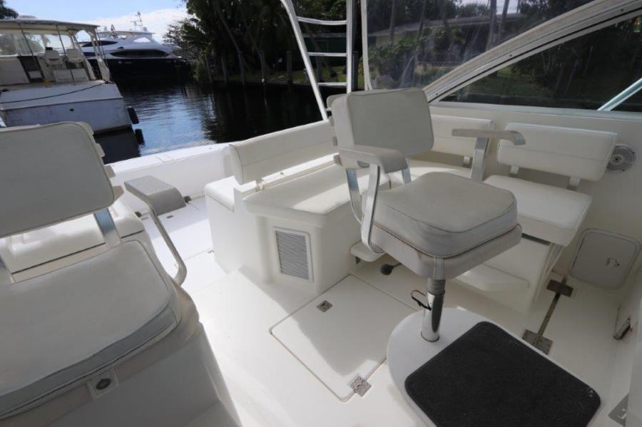 38' 2007 Rampage 38 Express