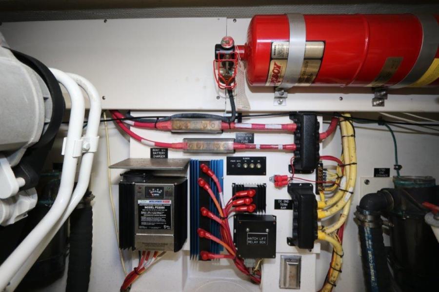 38' 2007 Rampage 38 Express