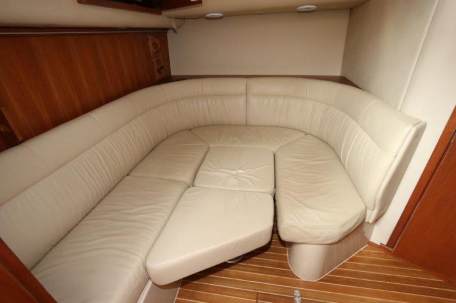 38' 2007 Rampage 38 Express