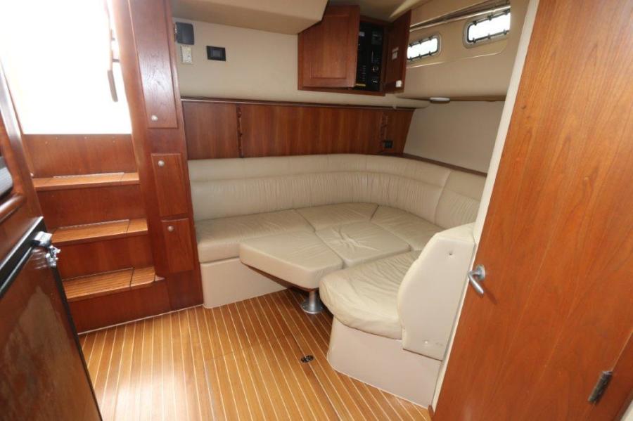 38' 2007 Rampage 38 Express