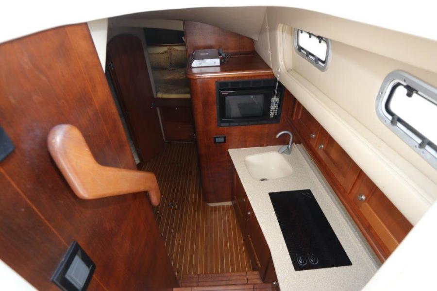 38' 2007 Rampage 38 Express