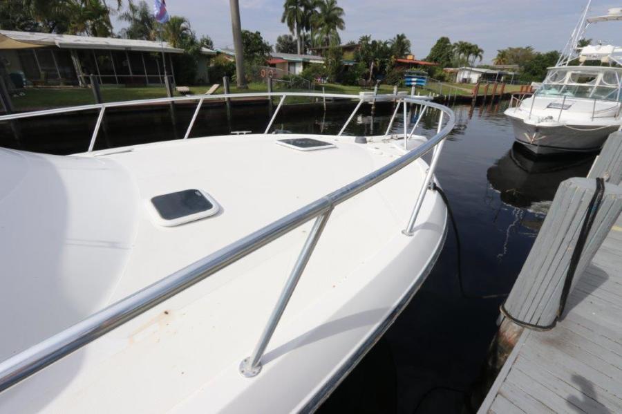 38' 2007 Rampage 38 Express