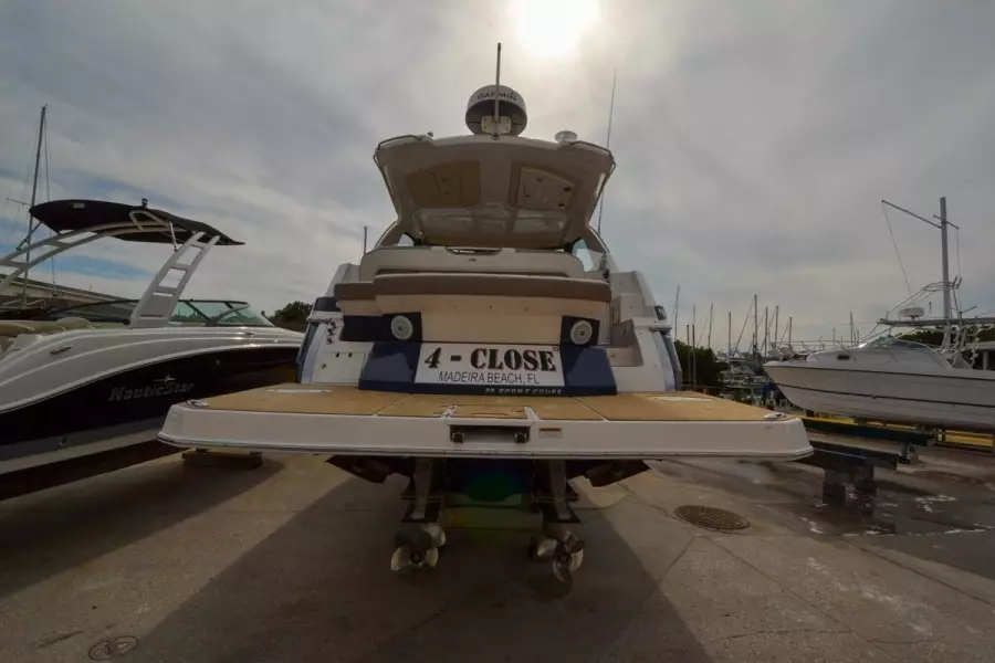 2018 Regal 35 Sport Coupe