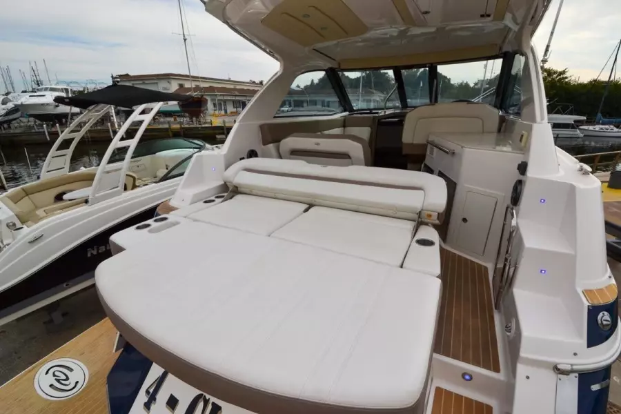 2018 Regal 35 Sport Coupe