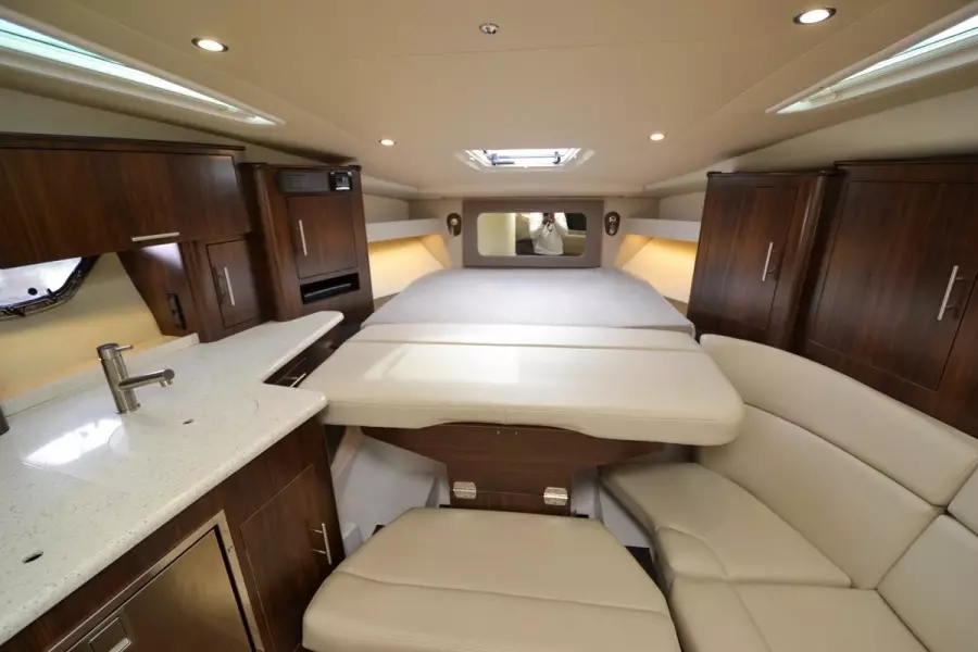 2018 Regal 35 Sport Coupe