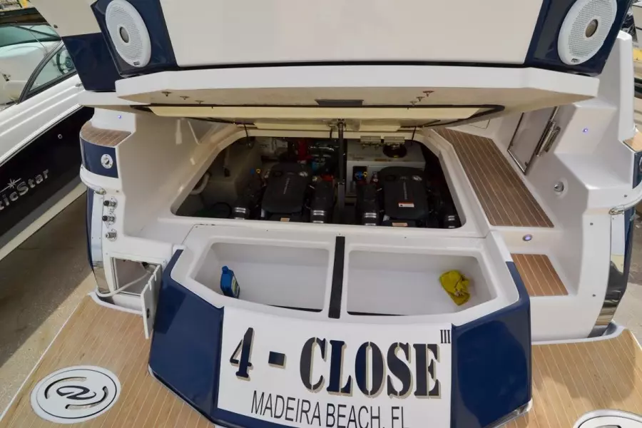 2018 Regal 35 Sport Coupe