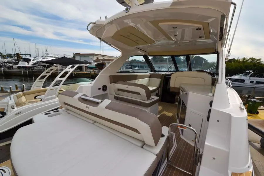 2018 Regal 35 Sport Coupe