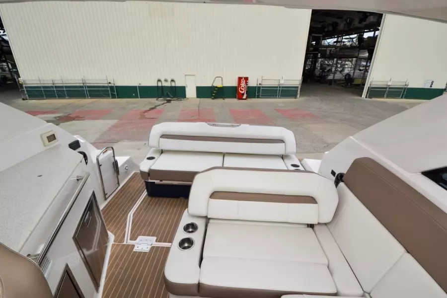 2018 Regal 35 Sport Coupe