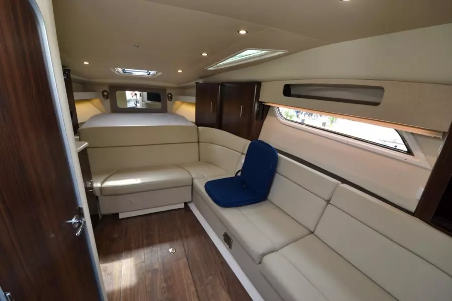 2018 Regal 35 Sport Coupe