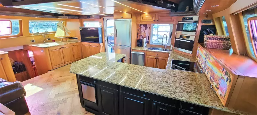 62ft Sunreef Yacht For Sale