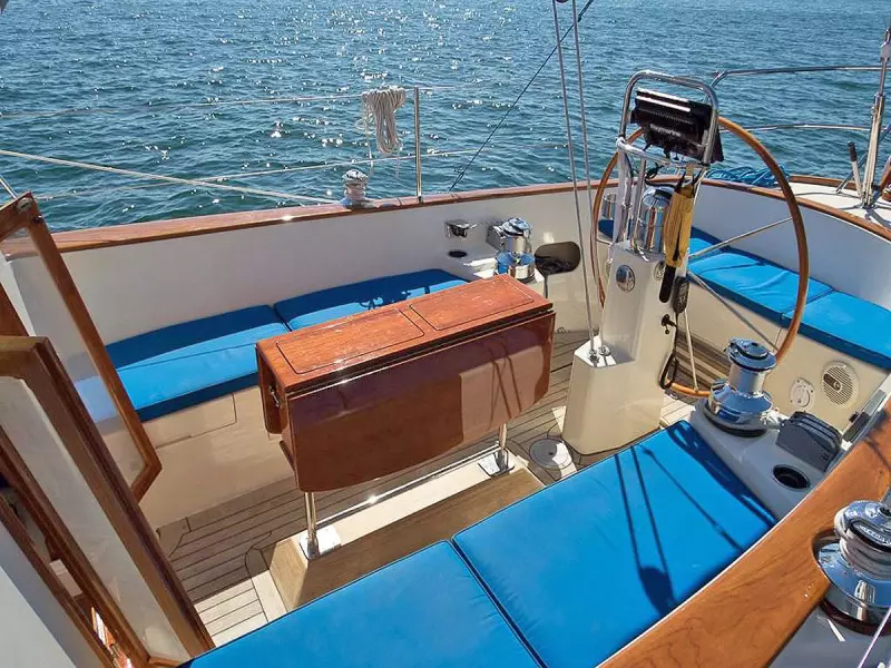 Cockpit Table