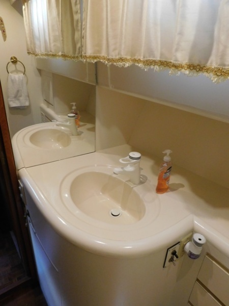 1995 Ocean Alexander 426