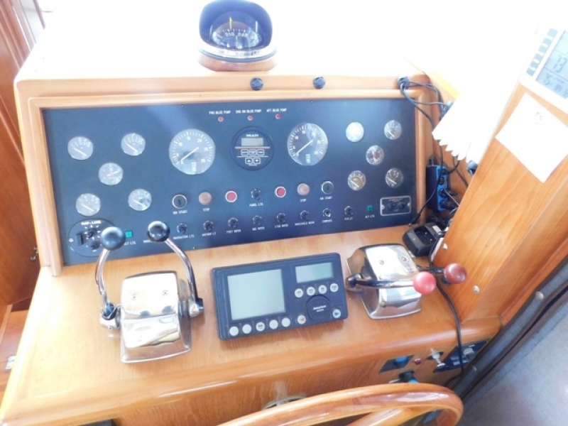 1995 Ocean Alexander 426