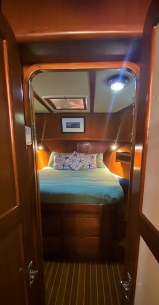 2005 Mariner Orient 40