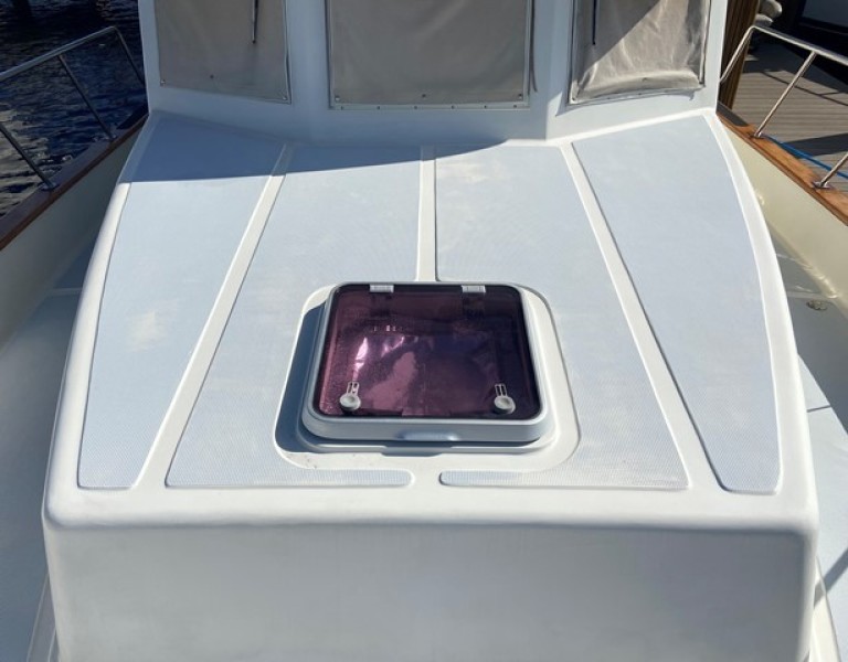 2005 Mariner Orient 40
