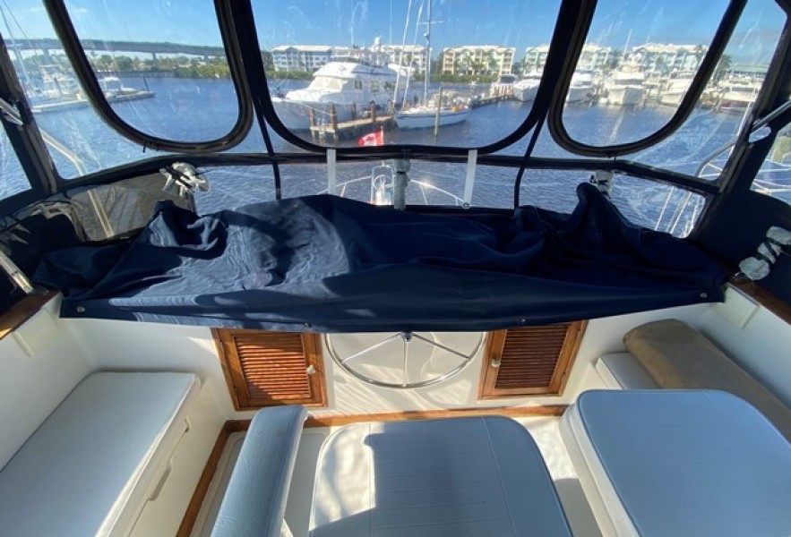 2005 Mariner Orient 40
