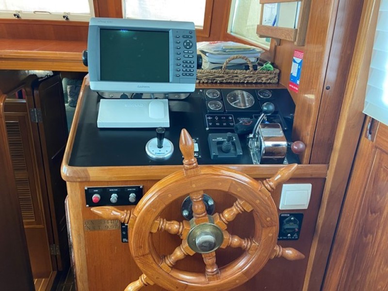 2005 Mariner Orient 40