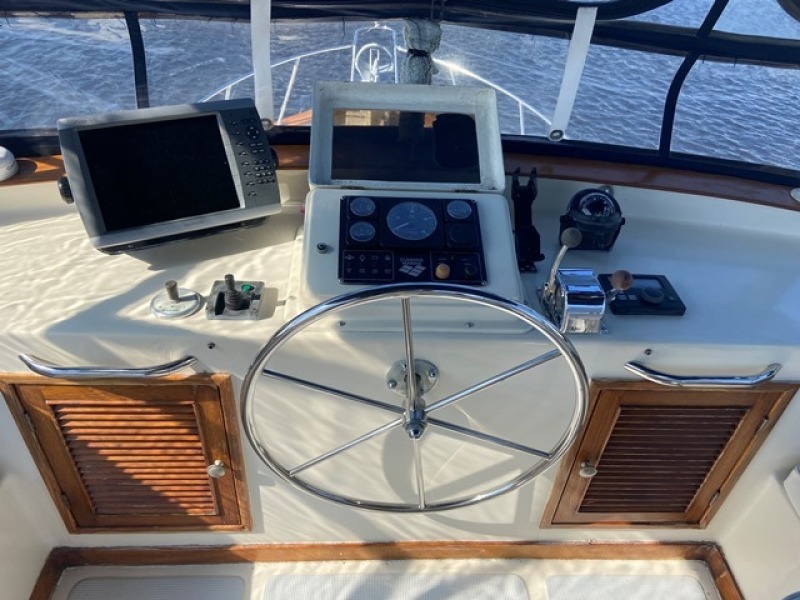 2005 Mariner Orient 40