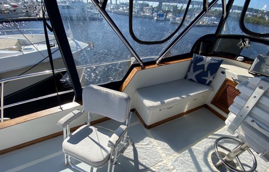 2005 Mariner Orient 40