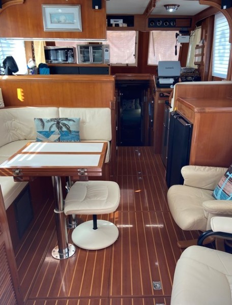 2005 Mariner Orient 40