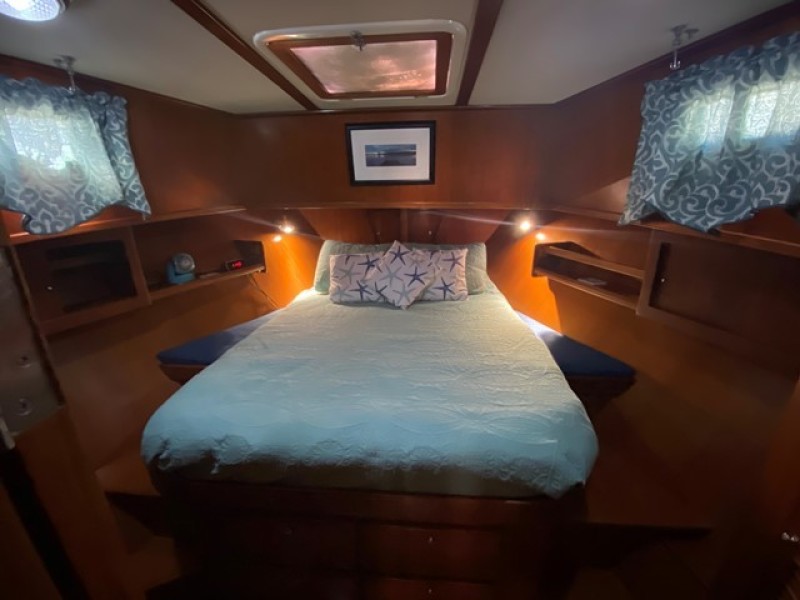 2005 Mariner Orient 40