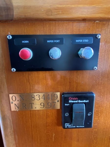 2005 Mariner Orient 40