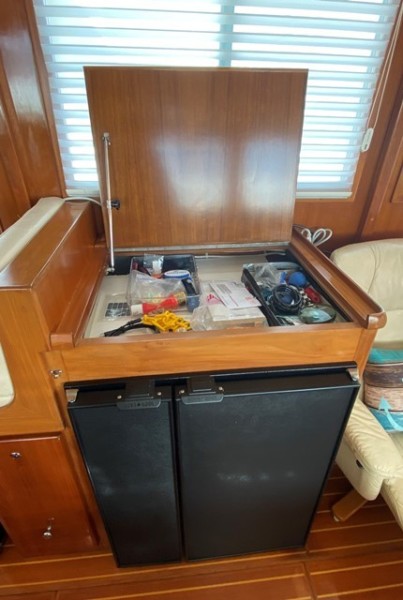 2005 Mariner Orient 40