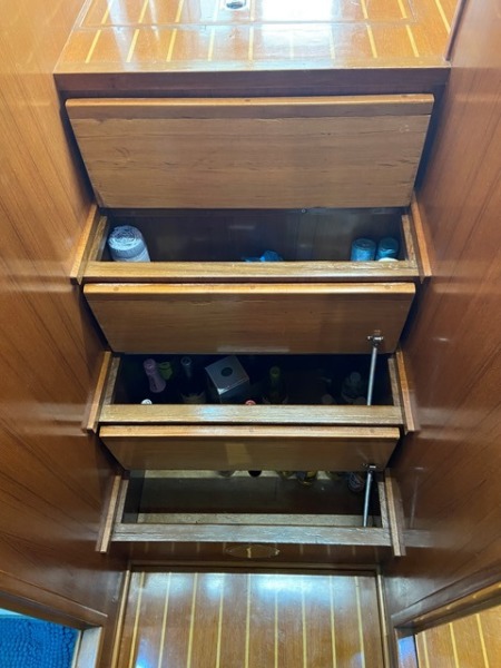 2005 Mariner Orient 40