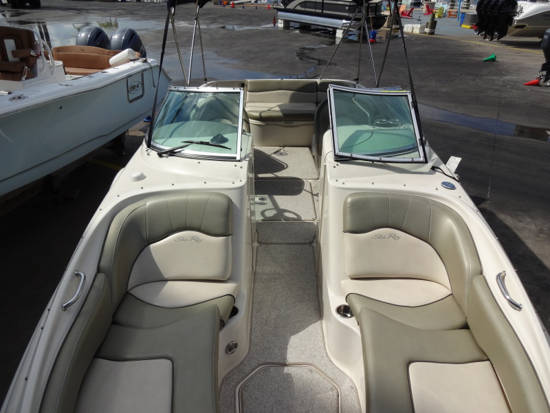2005 Sea Ray Sundeck
