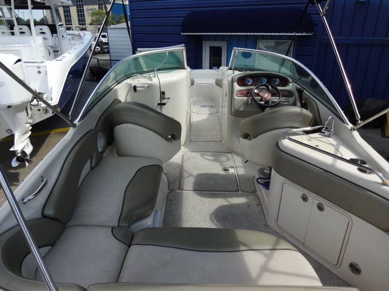 2005 Sea Ray Sundeck