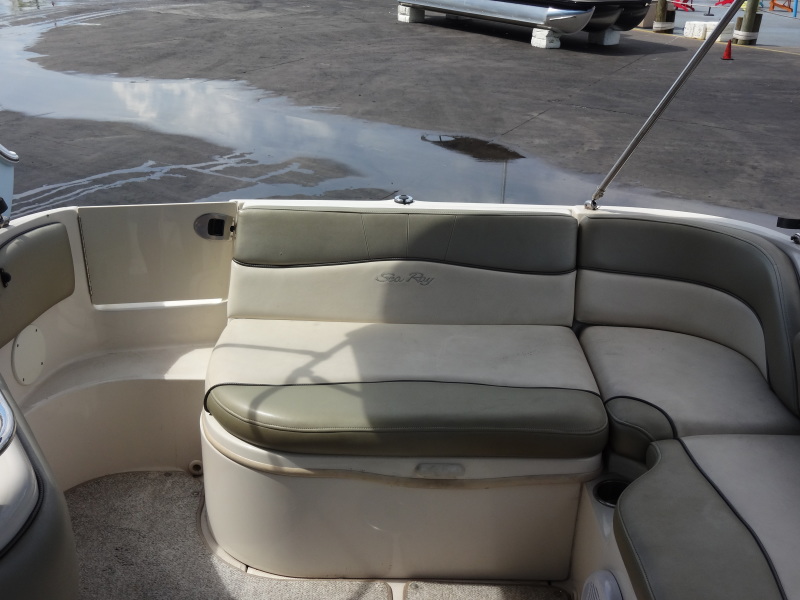 2005 Sea Ray Sundeck