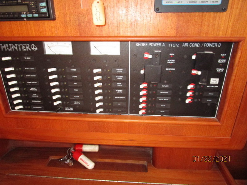 37' Hunter electrical Panel