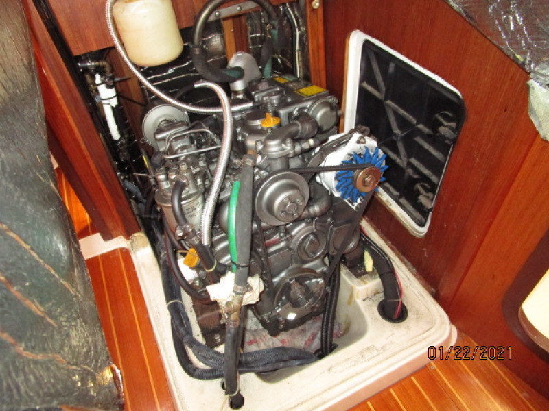 37' Hunter Auxiliary1