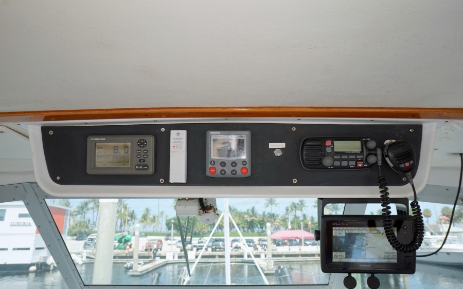 1975 Bertram Flushdeck