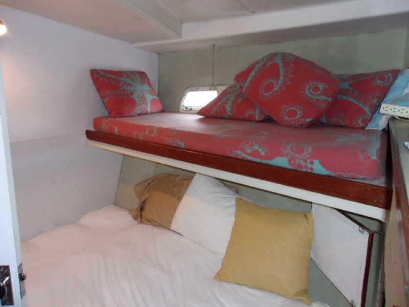1975 Bertram Flushdeck