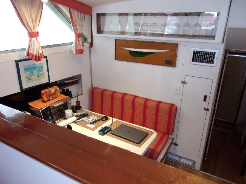 1975 Bertram Flushdeck