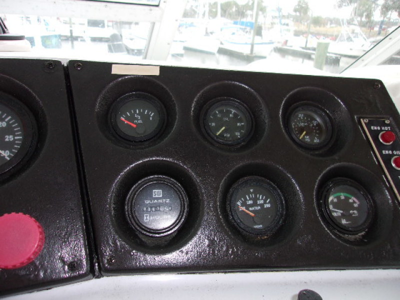 1975 Bertram Flushdeck